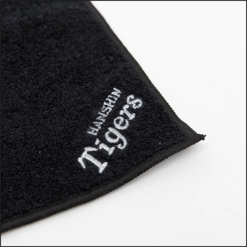 オールブラック・ハンカチ ロゴ