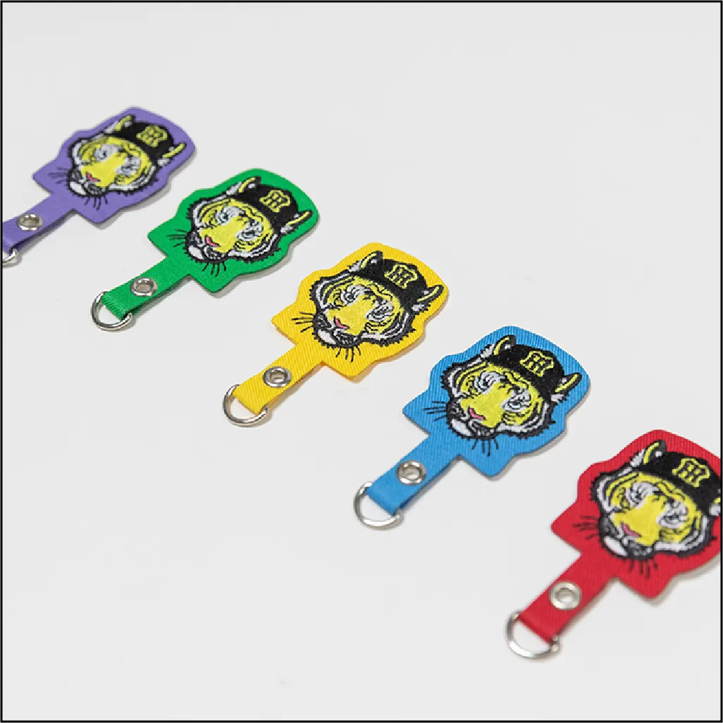 トラ刺繍フォンタブ