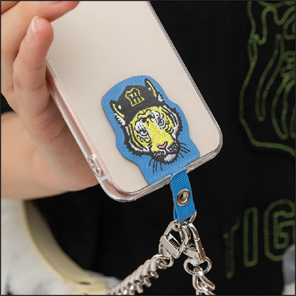 トラ刺繍フォンタブ