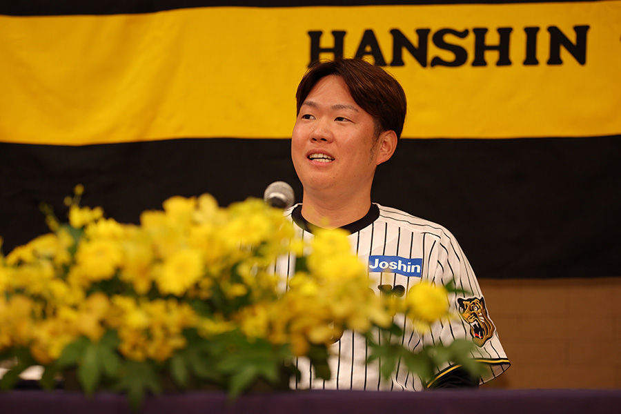 会見の様子